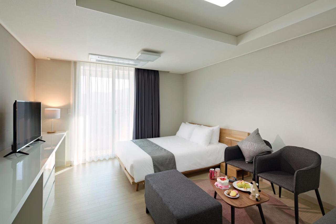 Geoje Leein Stay Hotel Экстерьер фото