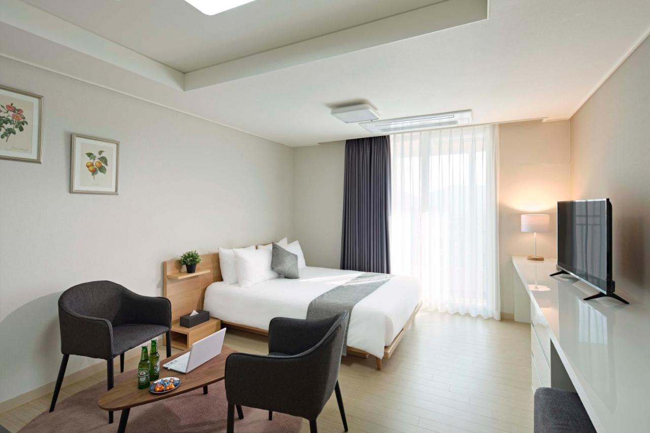 Geoje Leein Stay Hotel Экстерьер фото